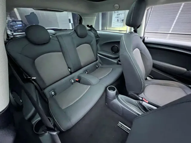 MINI Hatch — Фото автомобиля 7