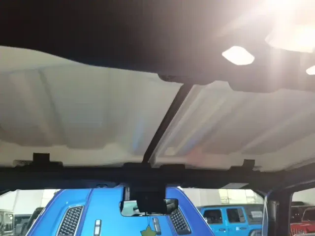 Jeep Wrangler 4xe — Фото автомобиля 17