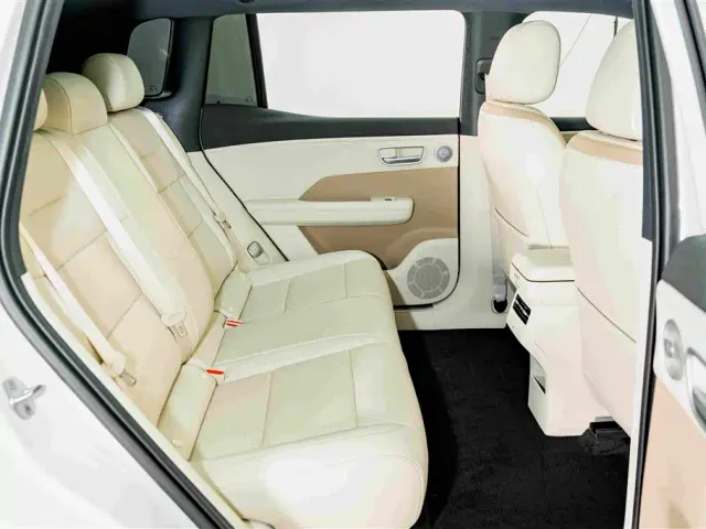 Toyota BoZhi 3X — Фото автомобиля 21