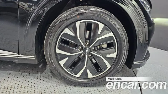 Kia EV6 — Фото автомобиля 21