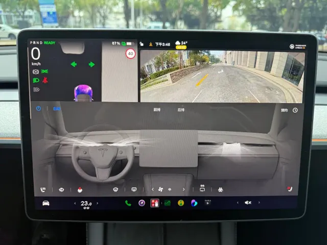 Tesla Model Y — Фото автомобиля 13