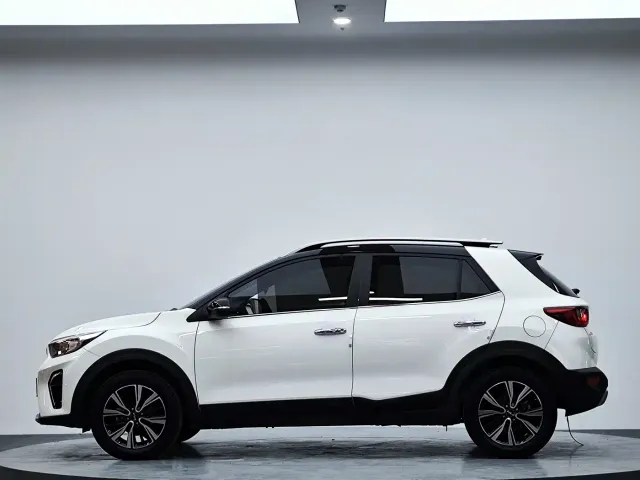 Kia KX1 — Фото автомобиля 5