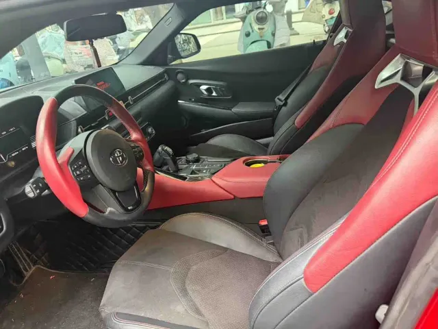 Toyota Supra — Фото автомобиля 6