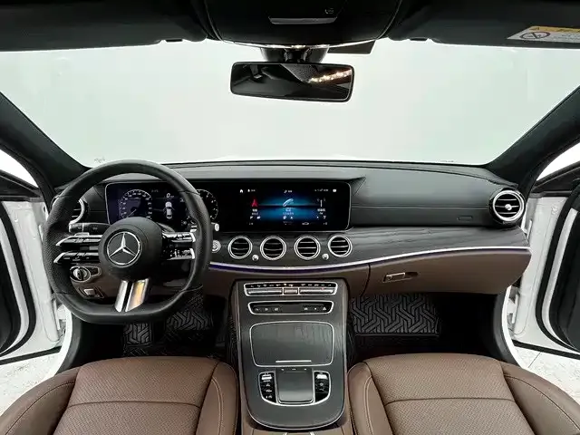 Mercedes-Benz E-Class — Фото автомобиля 9