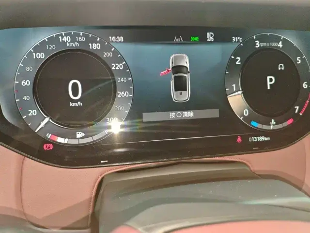 Land Rover Range Rover Sport — Фото автомобиля 7