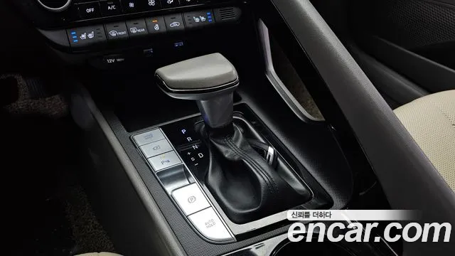 Hyundai Avante — Фото автомобиля 12
