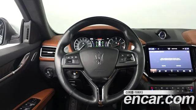 Maserati Ghibli Ghibli — Фото автомобиля 10