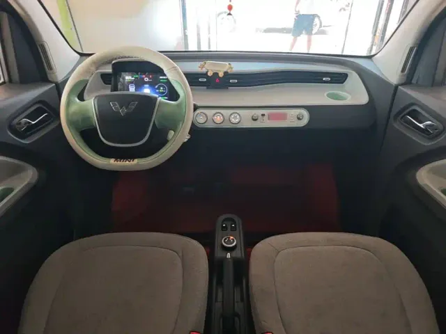 Wuling Hongguang Mini EV — Фото автомобиля 9