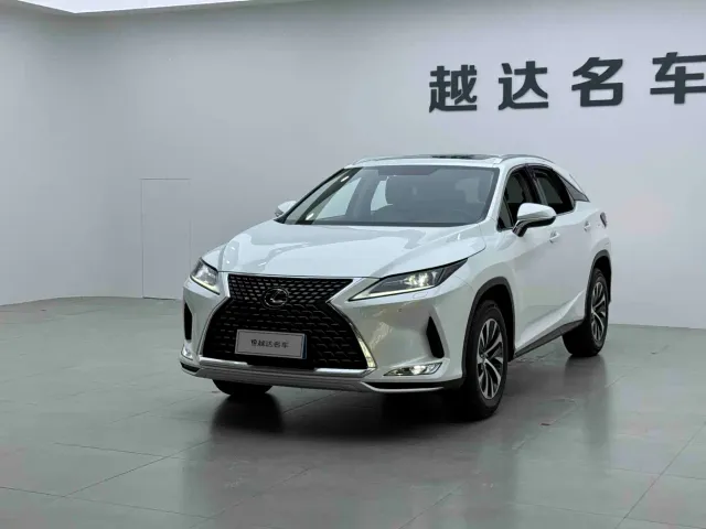 Lexus RX — Фото автомобиля 4