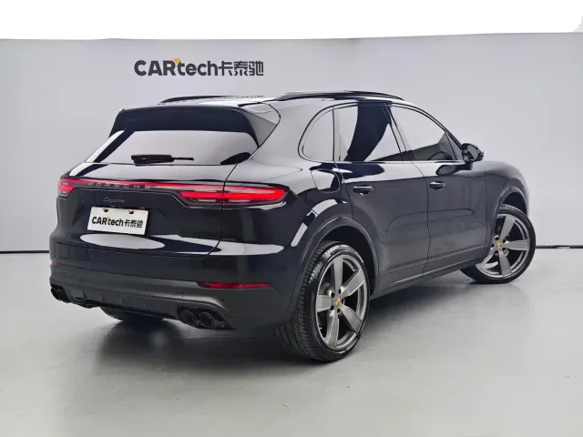Porsche Cayenne — Фото автомобиля 4