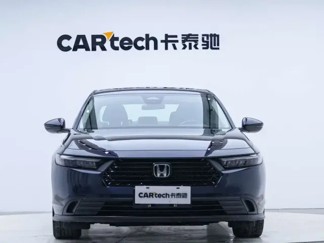 Honda Accord — Фото автомобиля 8