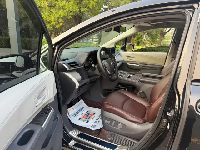 Toyota Granvia — Фото автомобиля 6