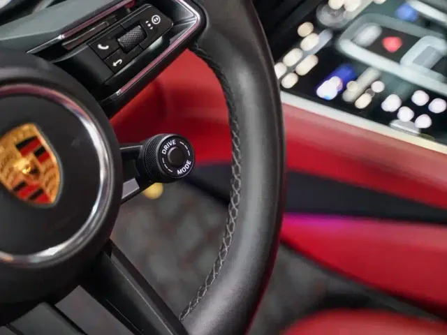 Porsche Panamera — Фото автомобиля 15