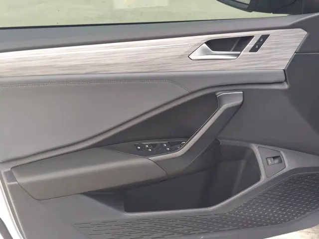 Volkswagen Sagitar — Фото автомобиля 13