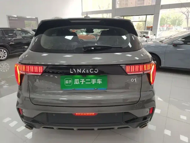 Lynk & Co Lynk & Co 01 2021 2.0TD 2WD Pro — Фото автомобиля 5