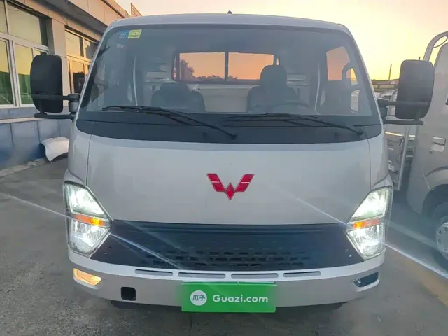 Wuling Longka — Фото автомобиля 2