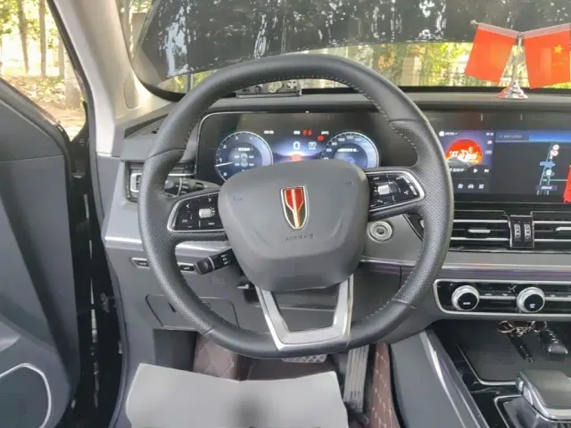 Hongqi HS5 — Фото автомобиля 2