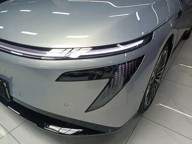Nissan N7 — Фото автомобиля 23