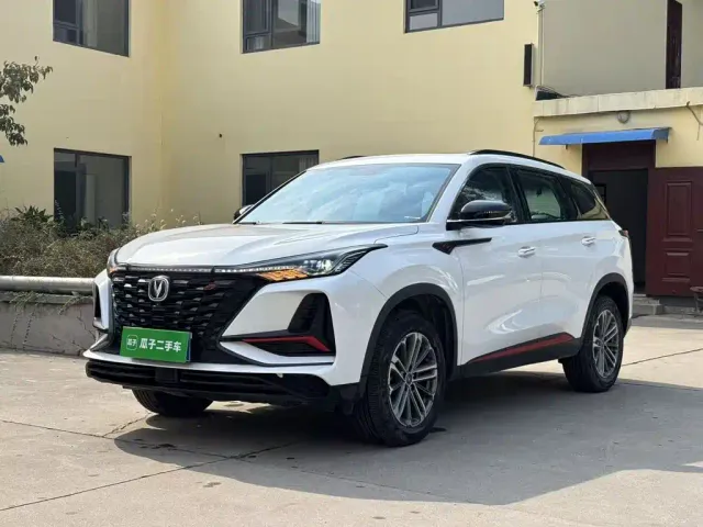 Фотография автомобиля — Changan CS75 Plus