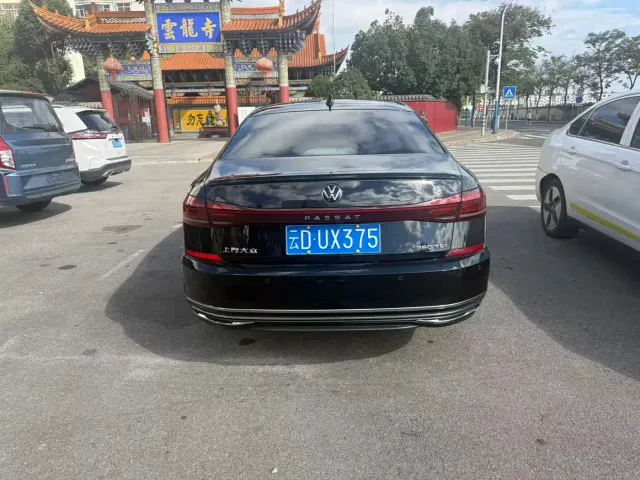 Volkswagen Passat — Фото автомобиля 8