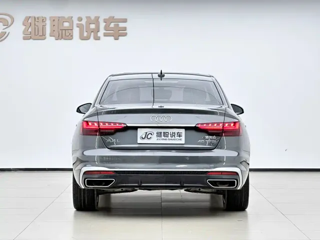 Audi A4L — Фото автомобиля 4