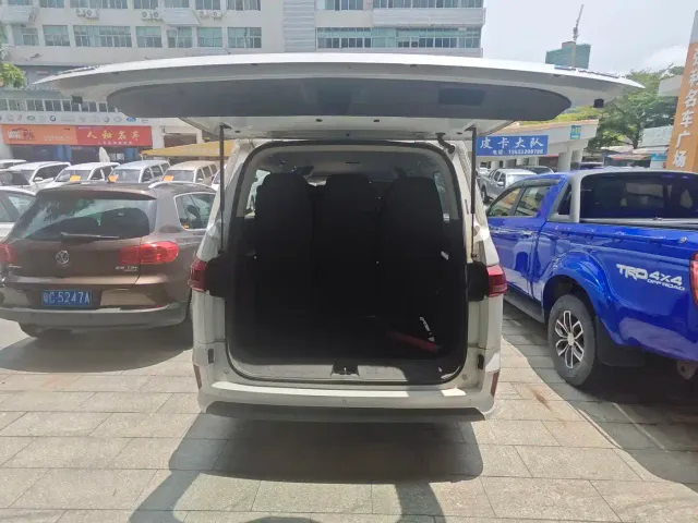 Link Tour Auto Lingtu E-M8 — Фото автомобиля 16