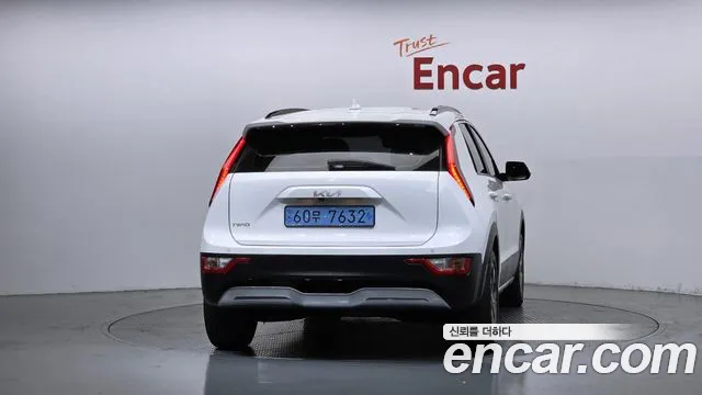 Kia Niro — Фото автомобиля 4