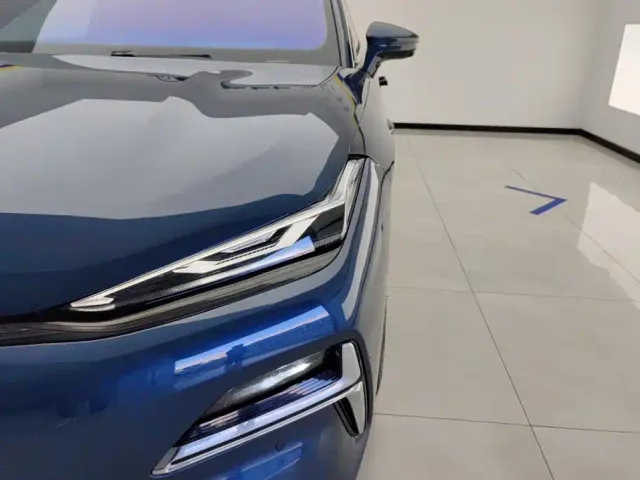 Geely Galaxy Xingyao 8 — Фото автомобиля 5