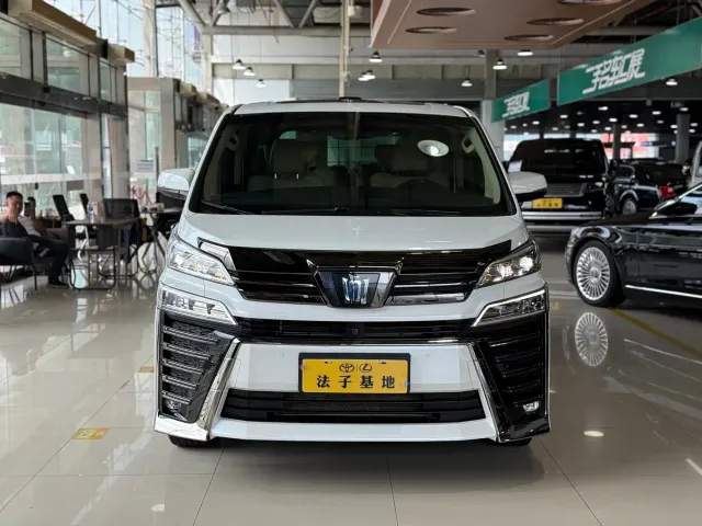 Toyota Vellfire — Фото автомобиля 2