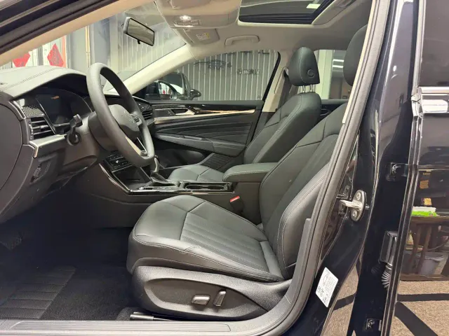 Volkswagen Passat — Фото автомобиля 9