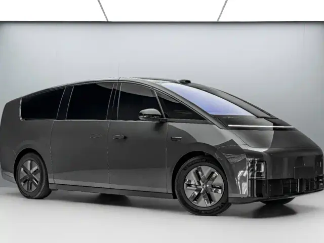 Li Auto MEGA — Фото автомобиля 3