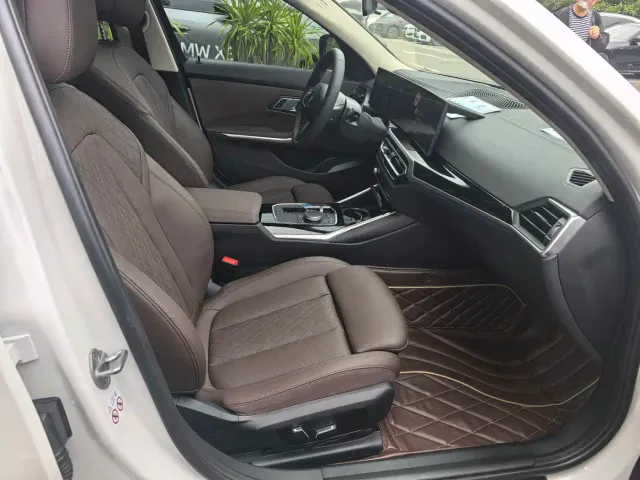 BMW i3 — Фото автомобиля 13
