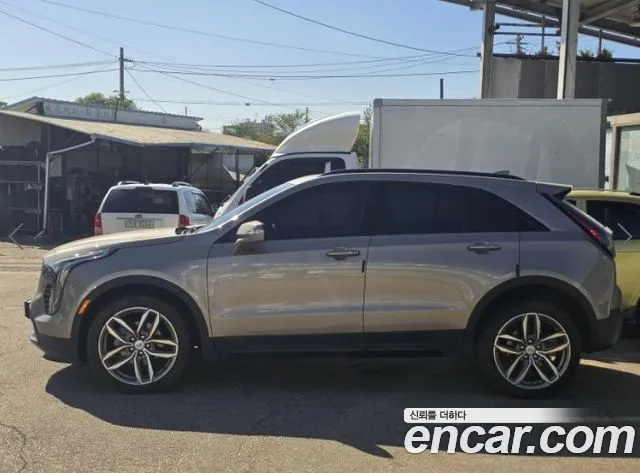 Cadillac XT4 — Фото автомобиля 3
