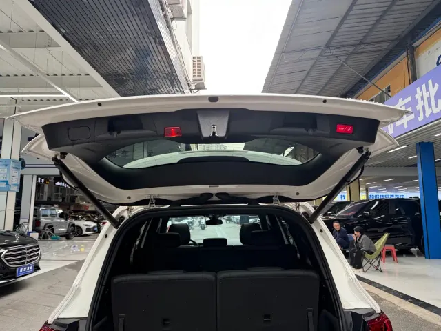 Mercedes-Benz GLB-Class — Фото автомобиля 20