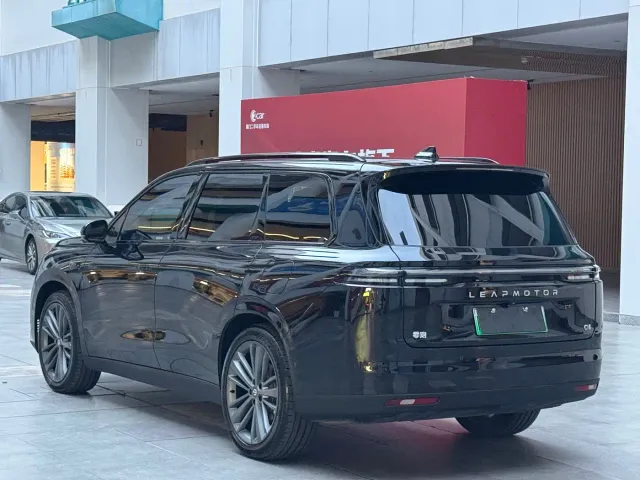 Leapmotor C16 — Фото автомобиля 15