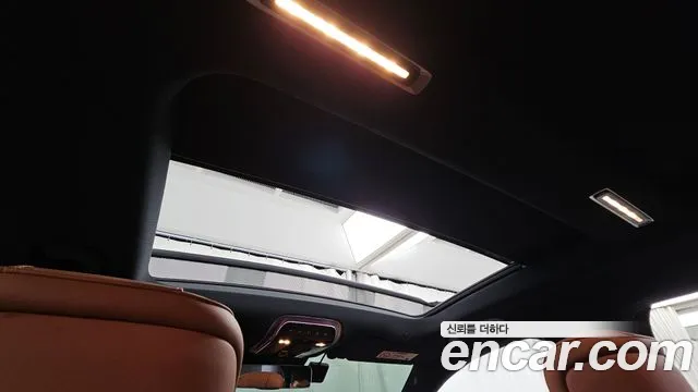 Mercedes-Benz S-Class — Фото автомобиля 24