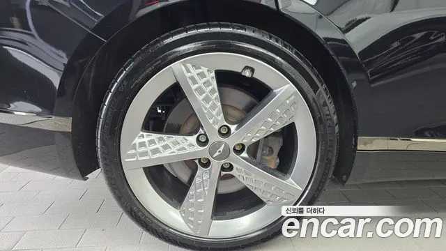 Genesis G80 Бензин 3.5 турбо AWD — Фото автомобиля 5