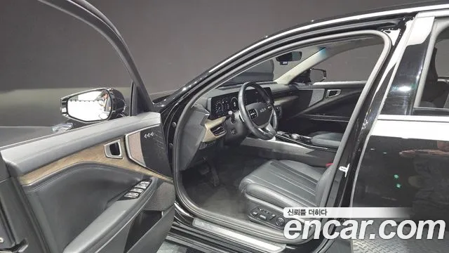 Kia K8 — Фото автомобиля 15