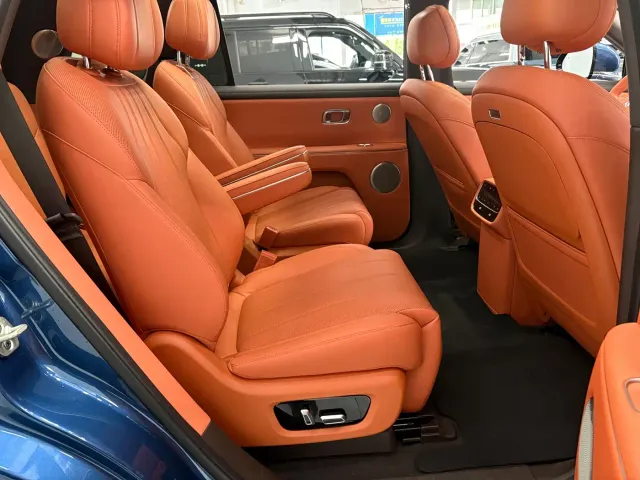Dongfeng E8 M8 — Фото автомобиля 9