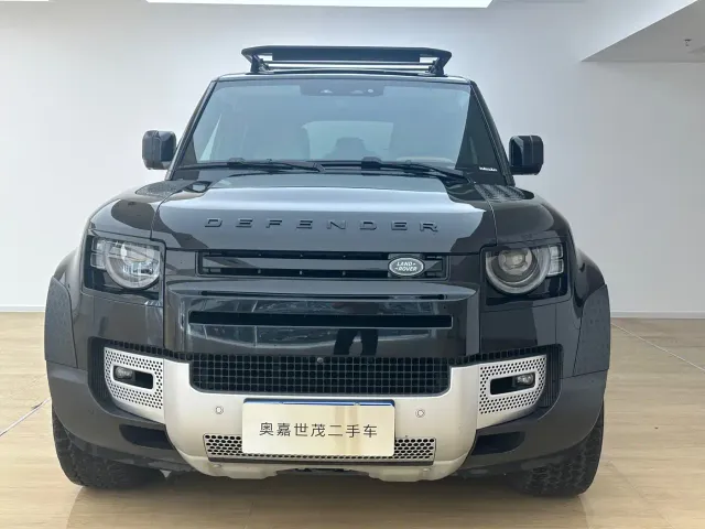 Land Rover Defender — Фото автомобиля 2