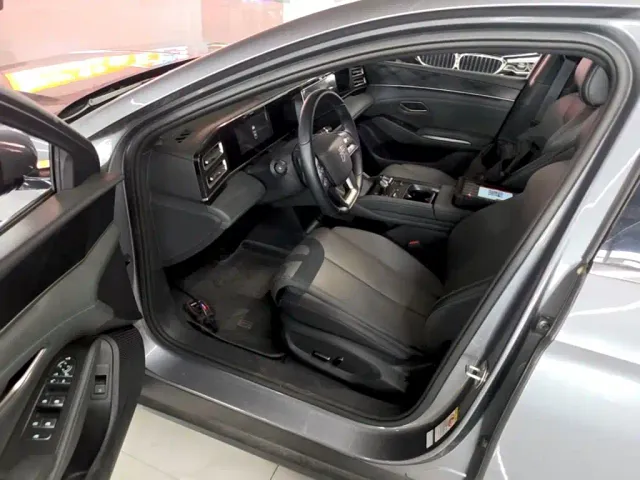BYD Qin L — Фото автомобиля 15