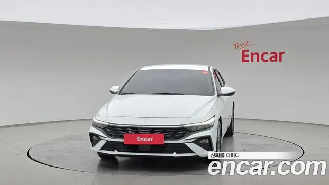 Hyundai Avante CN7 — Фото автомобиля 3