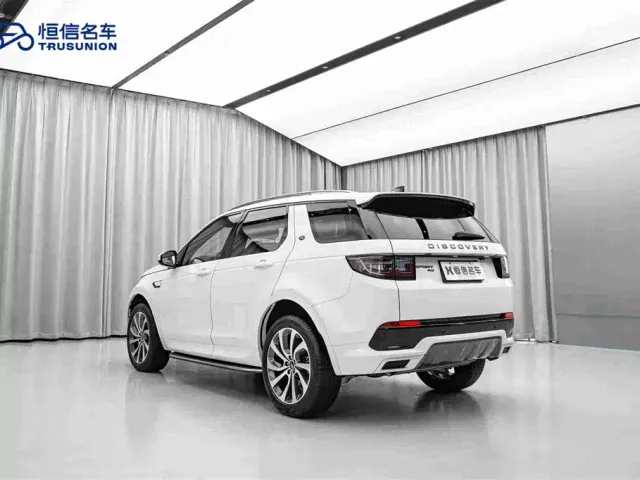 Land Rover Discovery Sport — Фото автомобиля 7