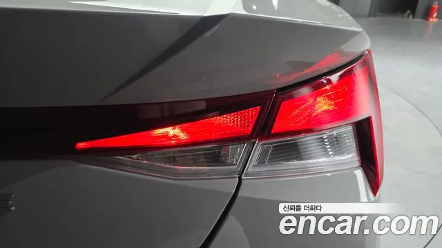 Hyundai AVANTE Smart — Фото автомобиля 23