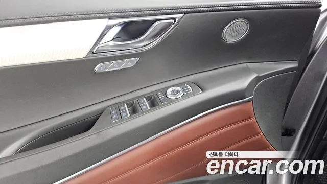 Genesis GV80 2.5T Бензин 2WD — Фото автомобиля 17