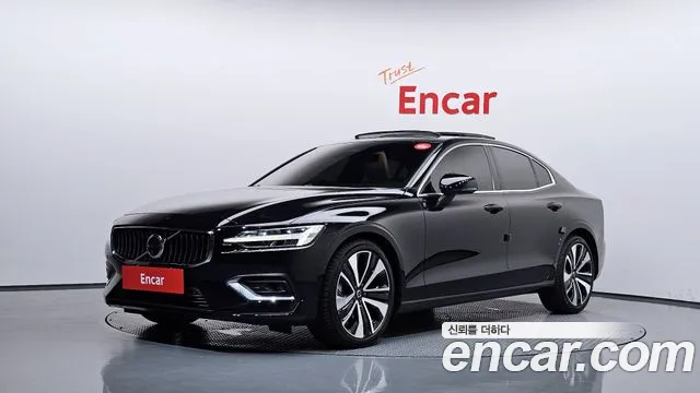 Фотография автомобиля — Volvo S60 3rd Gen