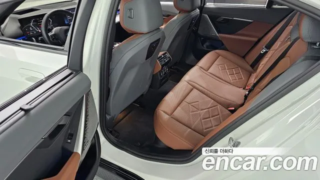 BMW 5-Series 5 серия (G60) 530i xDrive M Sport — Фото автомобиля 9
