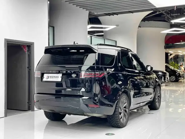 Land Rover Discovery — Фото автомобиля 10