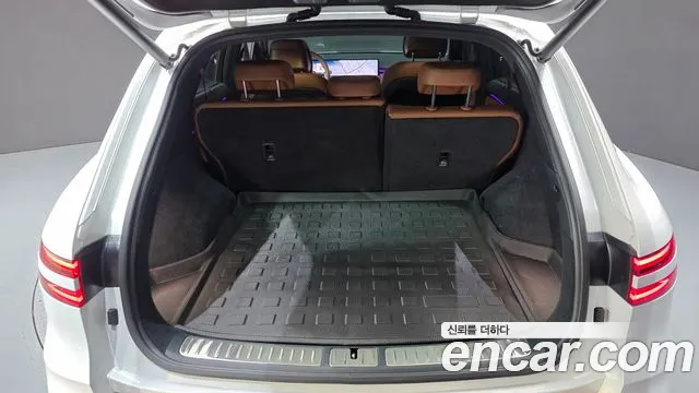 Genesis GV70 — Фото автомобиля 26
