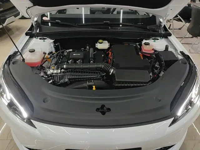 BYD Seal 05 DM-i — Фото автомобиля 19